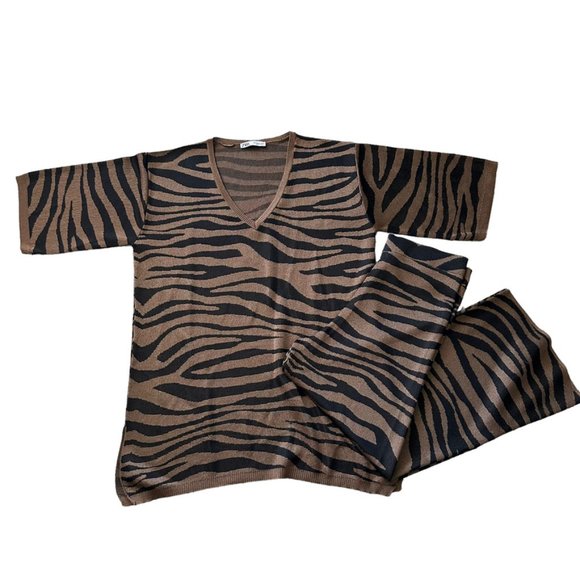 Stunning Zebra striped ZARA set copper Lurex sparkle runs through the pant & top - Picture 2 of 10